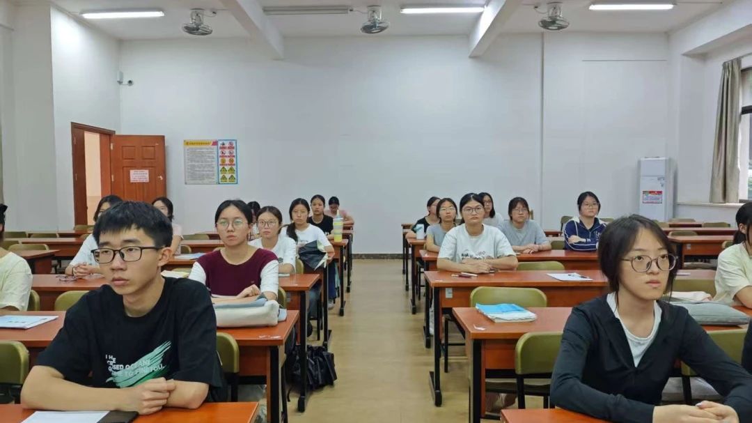 图片 35 图片 35