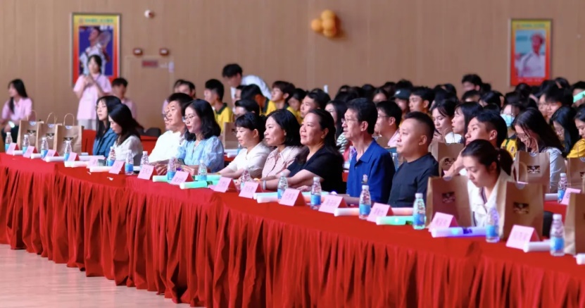 图片 3 图片 3