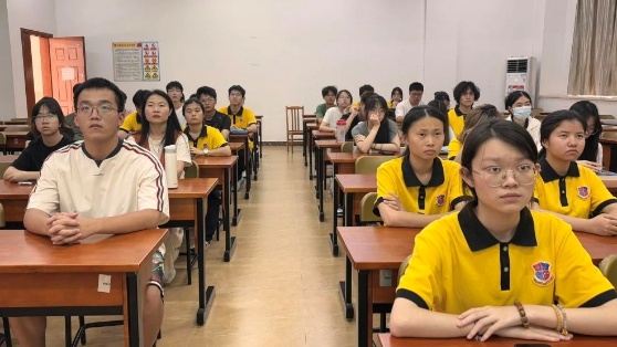 图片 2 图片 2