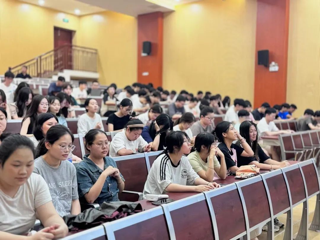 图片 14 图片 14