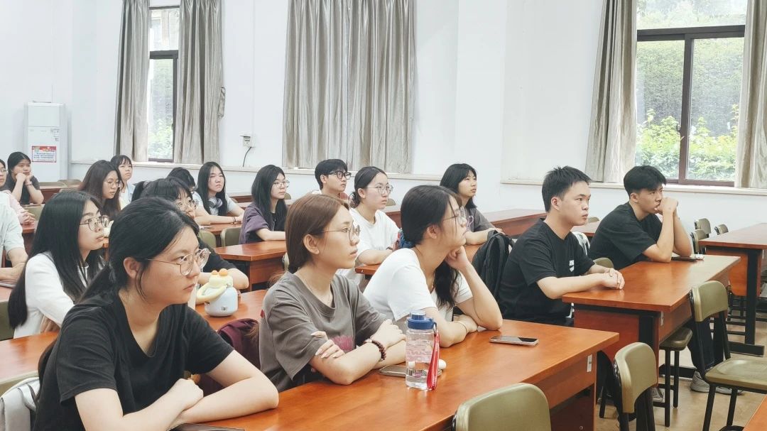 图片 32 图片 32