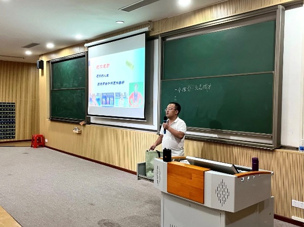 图片 14 图片 14