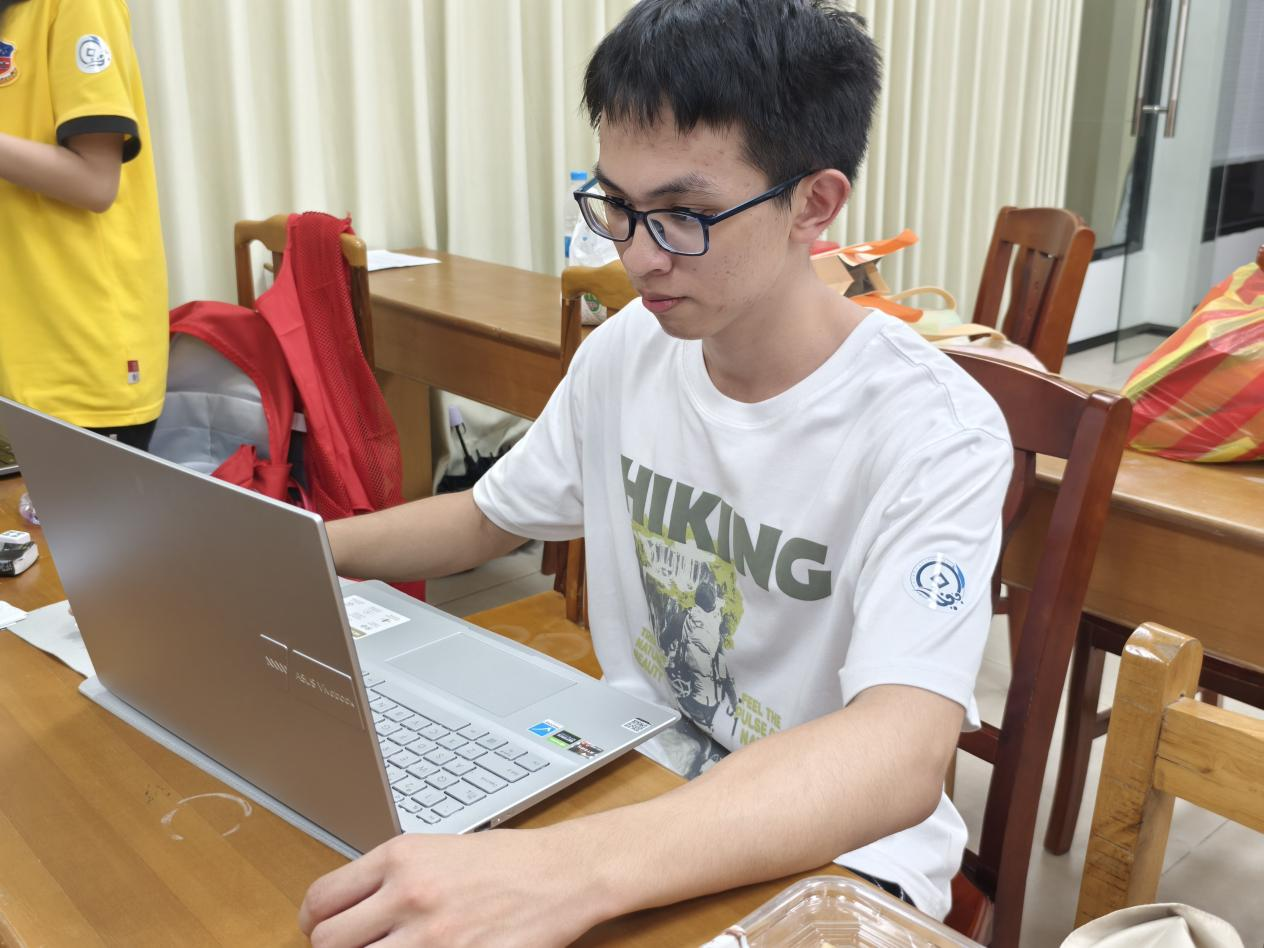 图片 440 图片 440