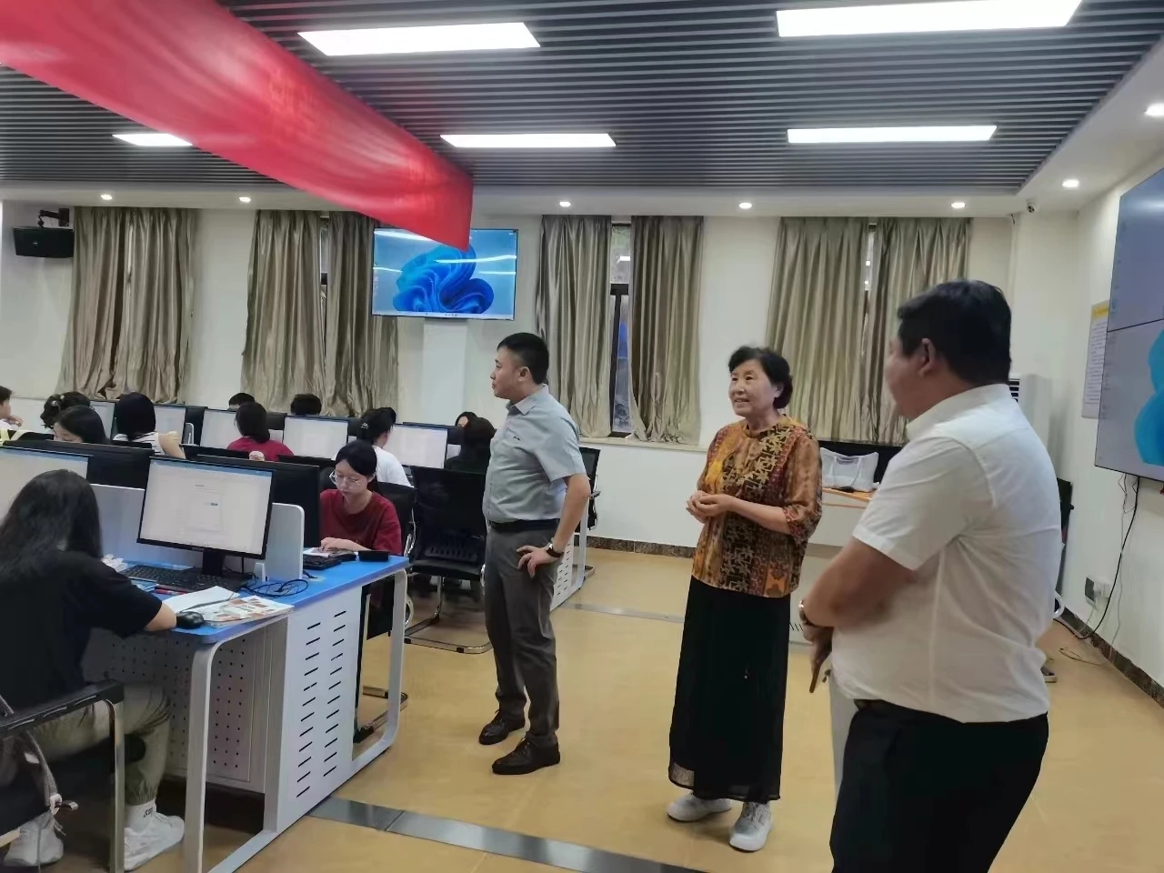 图示, 示意图中度可信度描述已自动生成:ver1
