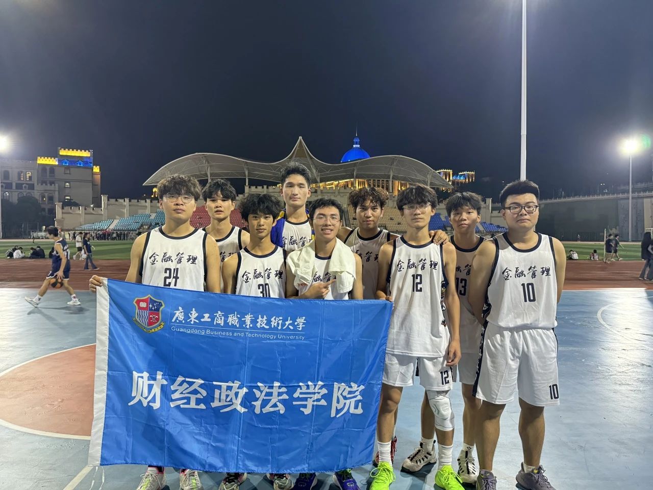 图片 4 图片 4