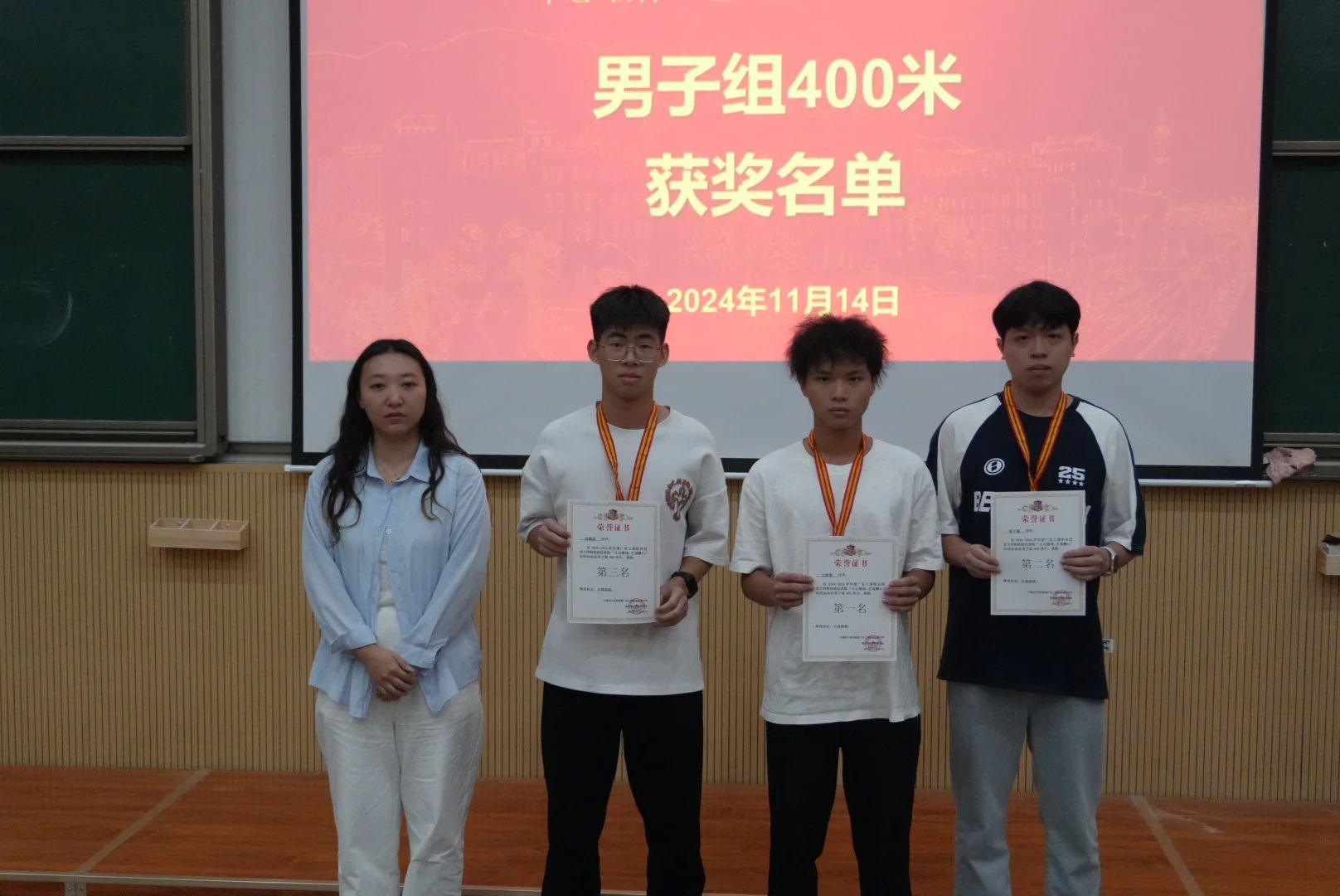 图片 10 图片 10