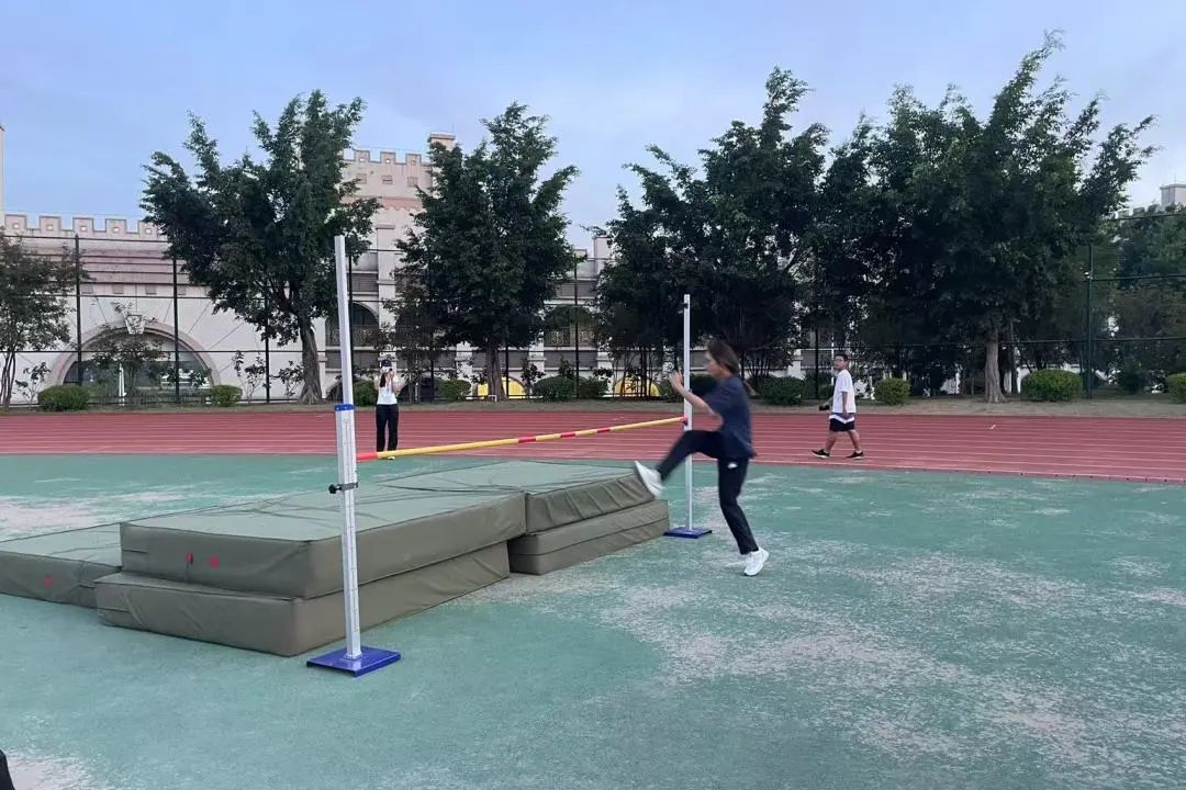 4cb55867184f71d053cf51ea14fd979c.jpg 4cb55867184f71d053cf51ea14fd979c.jpg